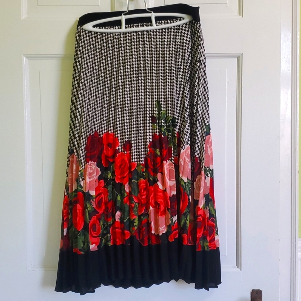 EUC NY & Co skirt